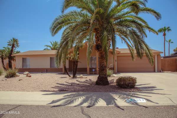 3527 E ALTADENA Avenue,  Phoenix,  AZ 85028