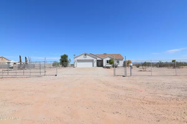 23208 W GLORIA Lane, Wittmann, AZ 85361