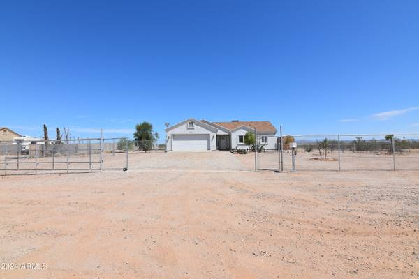 Wittmann, AZ 85361,23208 W GLORIA Lane