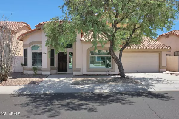 10727 W IVORY Lane, Avondale, AZ 85392