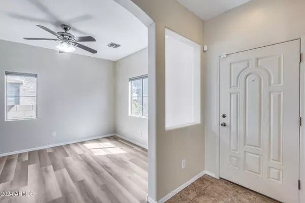 10323 W VIA DEL SOL -- #384 Peoria, AZ 85383