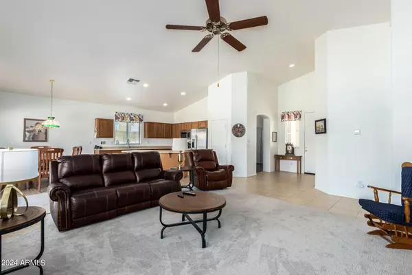 Chandler, AZ 85249,4234 E CHERRY HILLS Drive