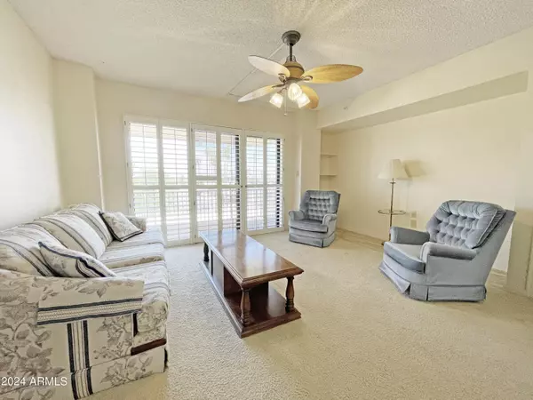 Sun City, AZ 85351,10330 W Thunderbird Boulevard #C325