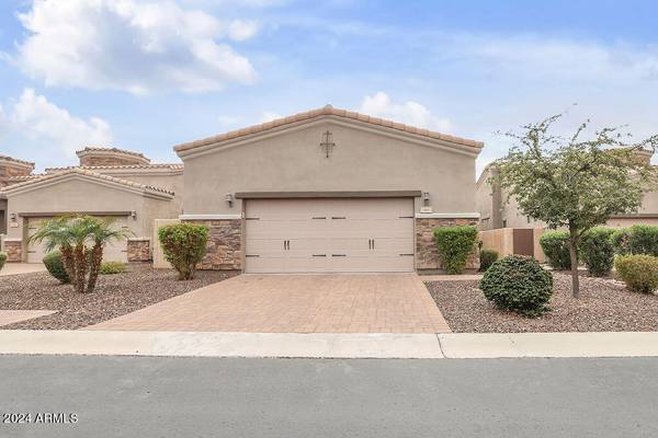 6202 E MCKELLIPS Road #180,  Mesa,  AZ 85215