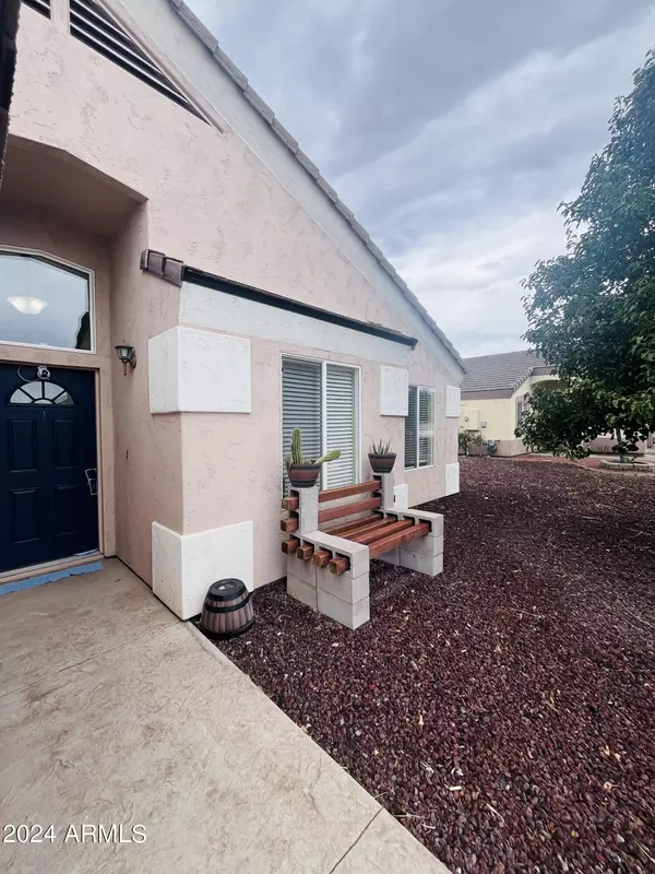 Safford, AZ 85546,625 W KEISHA Lane