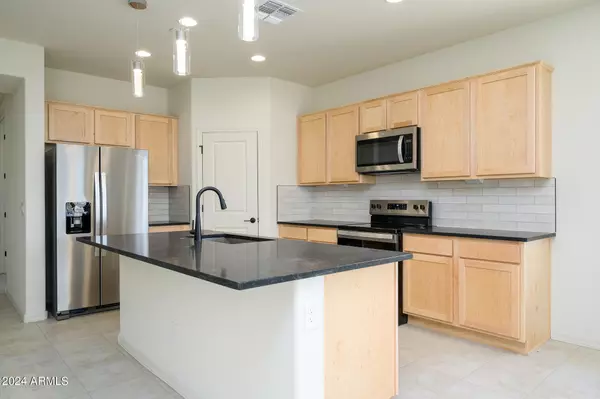 Peoria, AZ 85383,13516 W CALLE DE POMPAS --