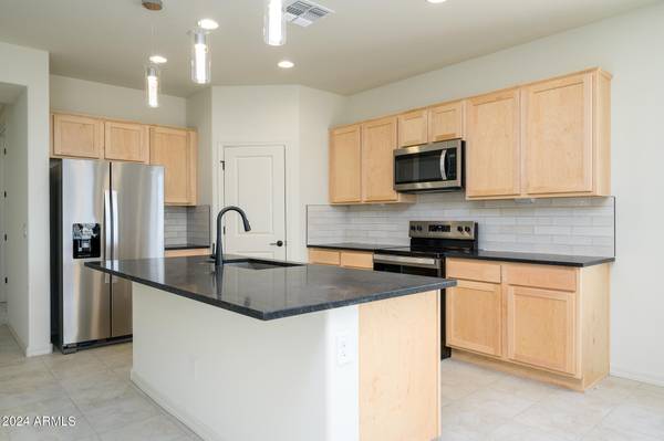 Peoria, AZ 85383,13516 W CALLE DE POMPAS --