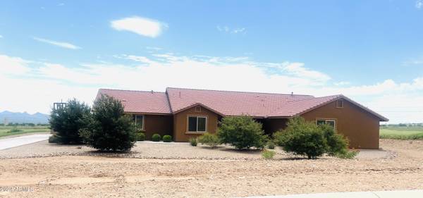 Hereford, AZ 85615,6642 E School House Flats