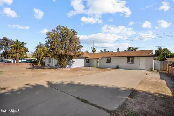 6401 W CAMPBELL Avenue, Phoenix, AZ 85033