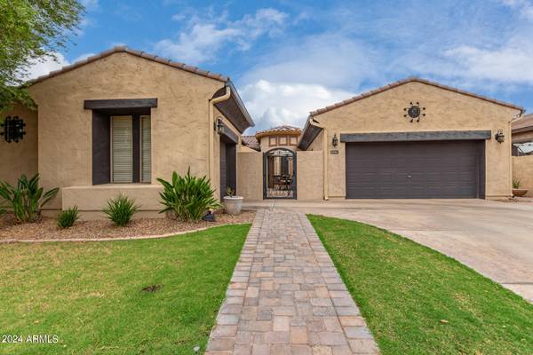 5750 S DRAGOON Drive, Chandler, AZ 85249