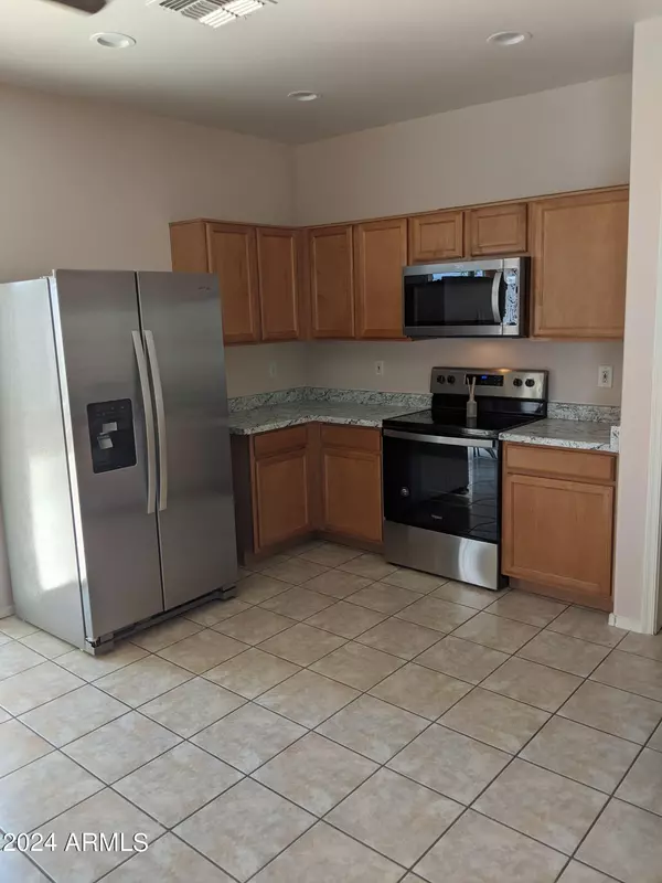 Phoenix, AZ 85043,5905 W ODEUM Lane