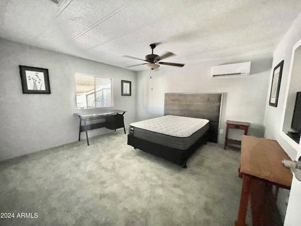 Mesa, AZ 85208,318 S Crismon Road #10