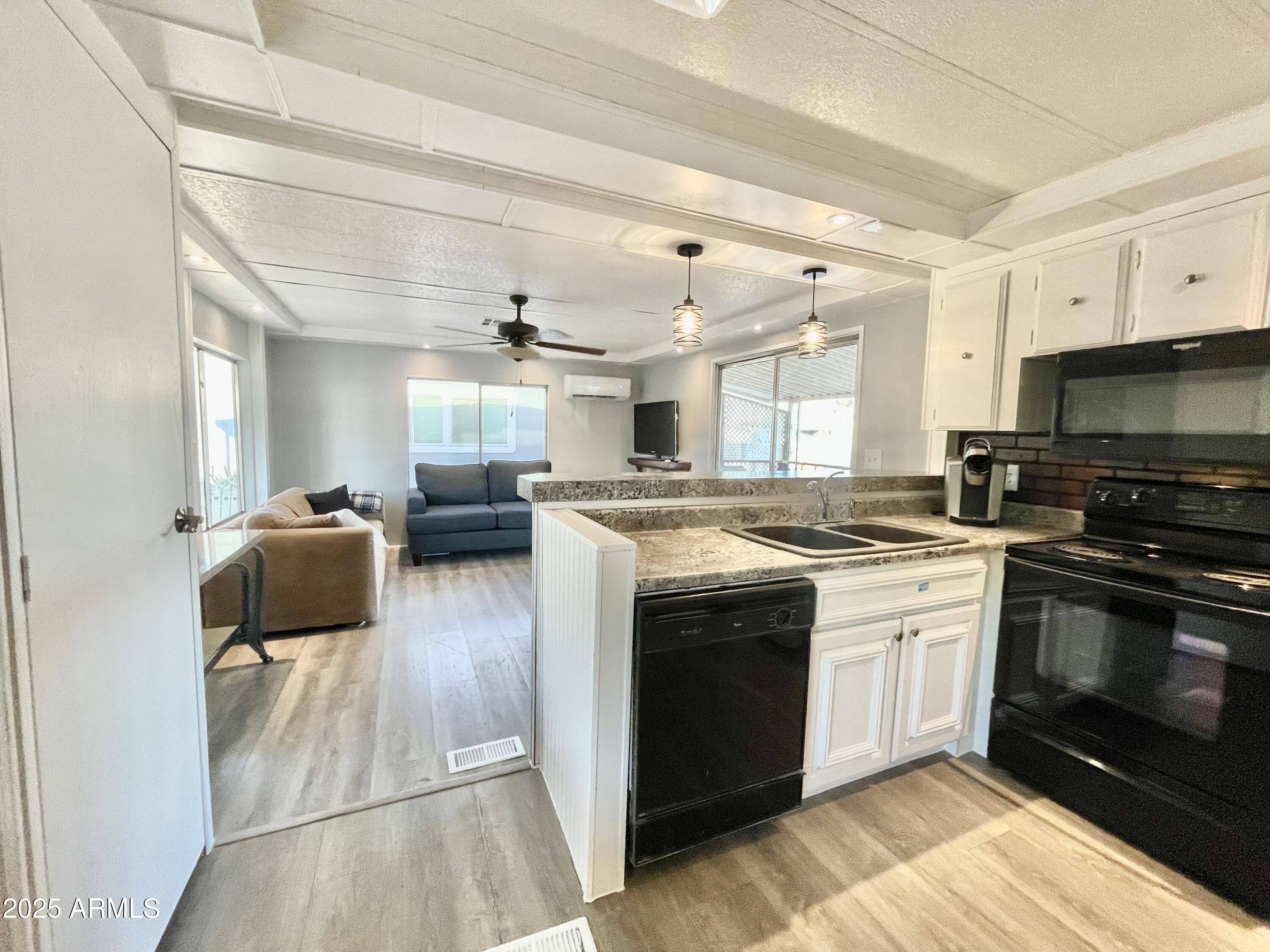 Mesa, AZ 85208,318 S Crismon Road #10