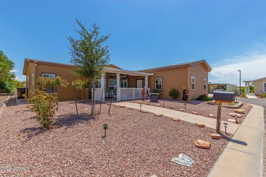 40507 N WEDGE Drive, San Tan Valley, AZ 85140