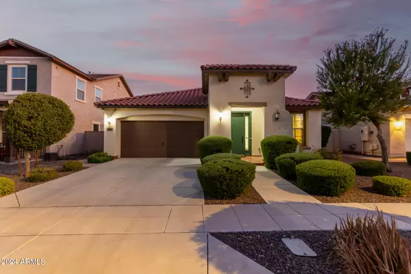 14925 W Dreyfus Street, Surprise, AZ 85379