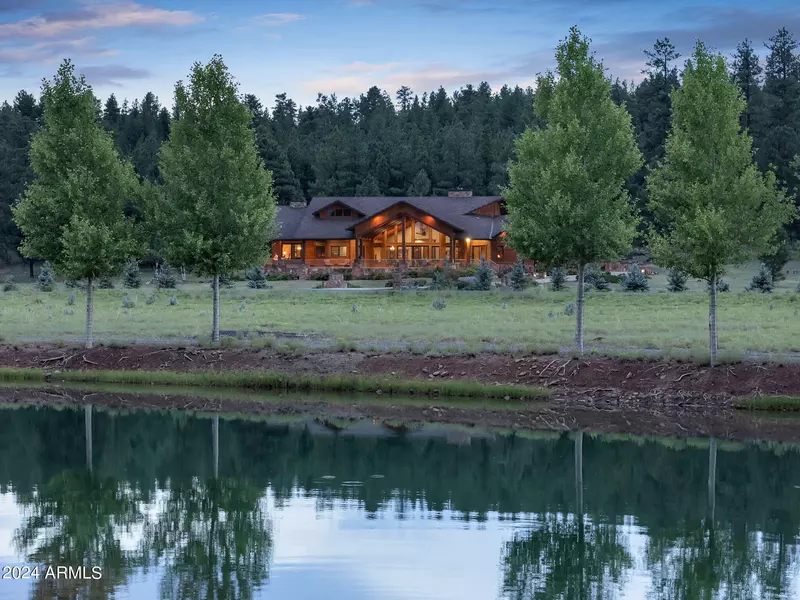 56 W CLAY PARK Way, Munds Park, AZ 86017