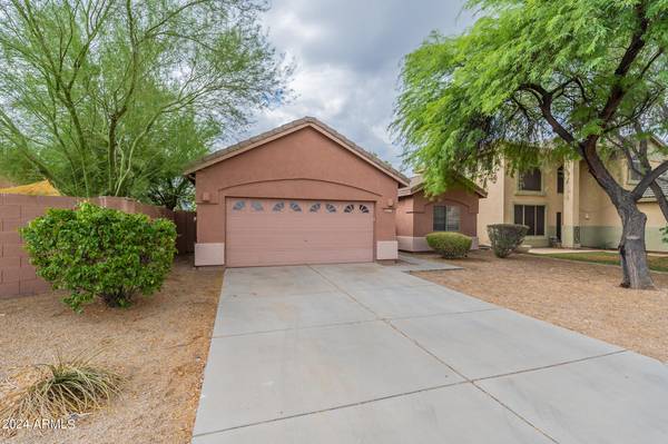 8001 W PIMA Street,  Phoenix,  AZ 85043