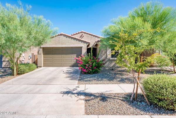 6810 W Encinas Lane,  Phoenix,  AZ 85043