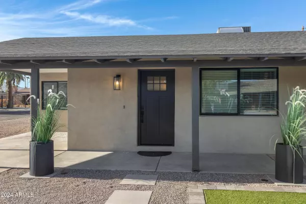 Scottsdale, AZ 85257,7504 E ALMERIA Road