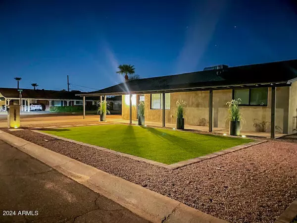 Scottsdale, AZ 85257,7504 E ALMERIA Road