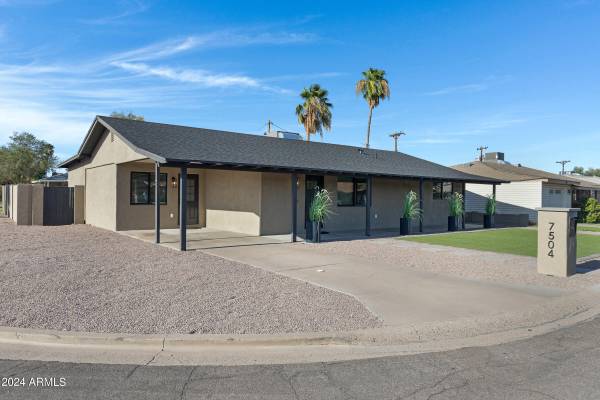 Scottsdale, AZ 85257,7504 E ALMERIA Road