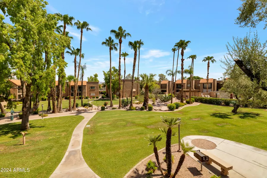 8250 E ARABIAN Trail #210, Scottsdale, AZ 85258
