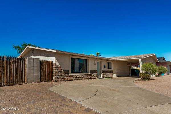 Phoenix, AZ 85053,3128 W Gelding Drive