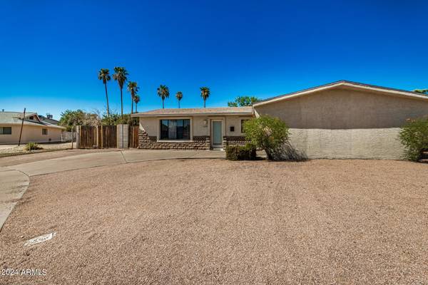 Phoenix, AZ 85053,3128 W Gelding Drive