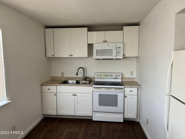 Phoenix, AZ 85021,1319 W VOGEL Avenue #3