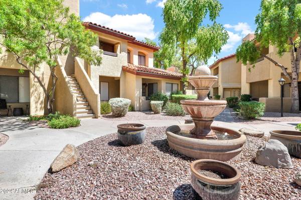 Paradise Valley, AZ 85253,7008 E GOLD DUST Avenue #211