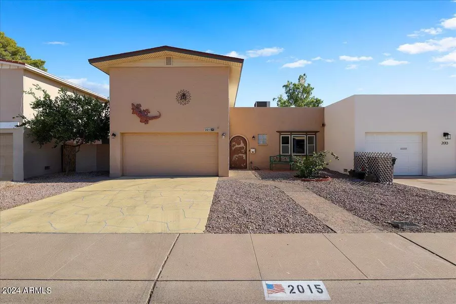 2015 E CAIRO Drive, Tempe, AZ 85282