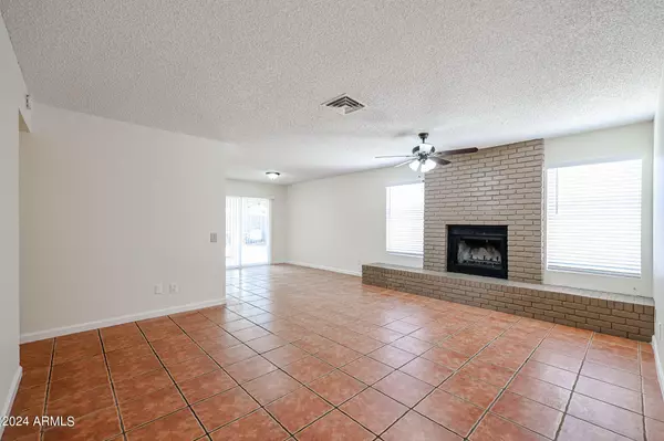 Phoenix, AZ 85035,2621 N 60th Drive