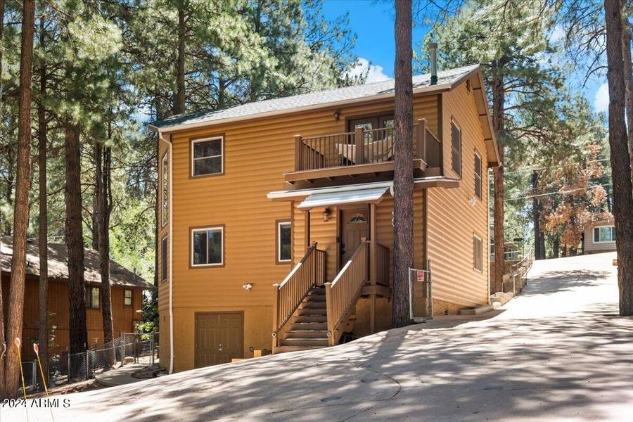 3232 Toho Trail, Flagstaff, AZ 86001