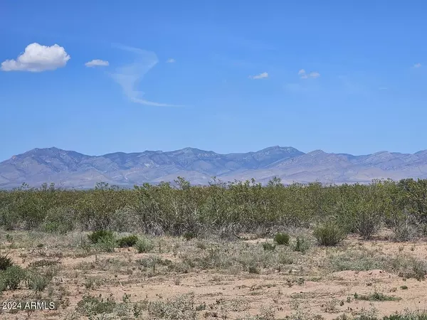 4 N Truman Road #6, Huachuca City, AZ 85616