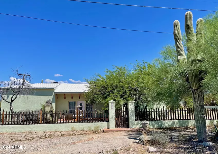 2040 N ELLIOTT Road, Ajo, AZ 85321