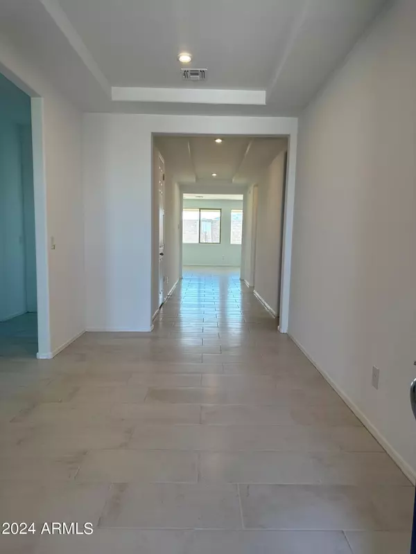 Litchfield Park, AZ 85340,5856 N 193RD Avenue