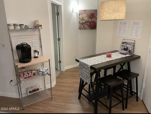 Show Low, AZ 85901,2700 S White Mountain Road #702