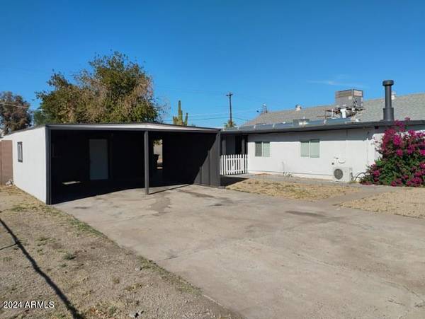 Mesa, AZ 85205,122 N SUNAIRE --