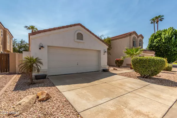 Gilbert, AZ 85233,1413 W LAKE MIRAGE Court