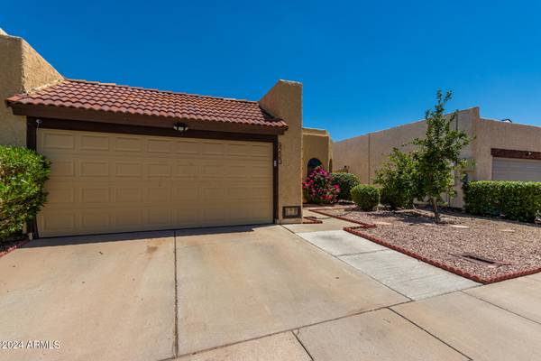 Glendale, AZ 85302,9223 N 51ST Lane