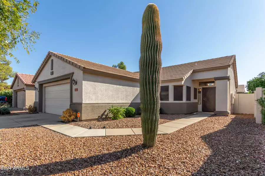 30754 N MAPLE CHASE Drive, San Tan Valley, AZ 85143