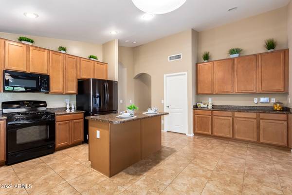 San Tan Valley, AZ 85140,1356 E DEBBIE Drive