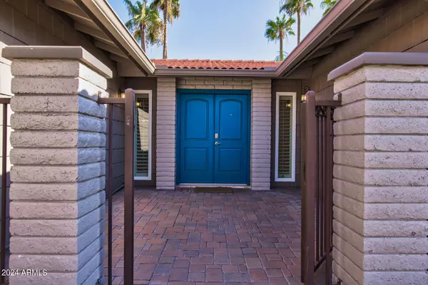 Scottsdale, AZ 85258,8531 E VIA DE LOS LIBROS --