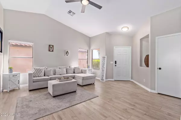 4609 N 91ST Drive Phoenix, AZ 85037