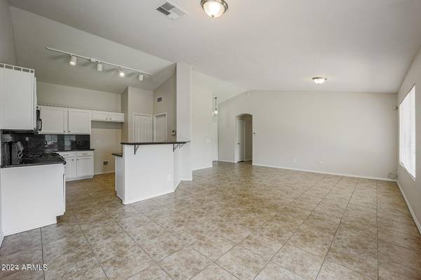 Phoenix, AZ 85037,8937 W HIGHLAND Avenue