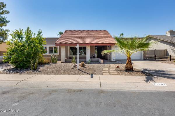 Tempe, AZ 85282,1843 E LAGUNA Drive