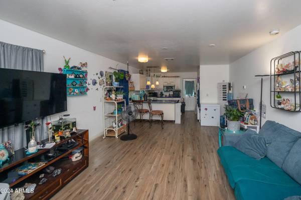 Prescott, AZ 86303,907911 E GOODWIN Street