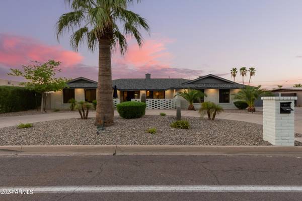 3336 E MOUNTAIN VIEW Road, Phoenix, AZ 85028