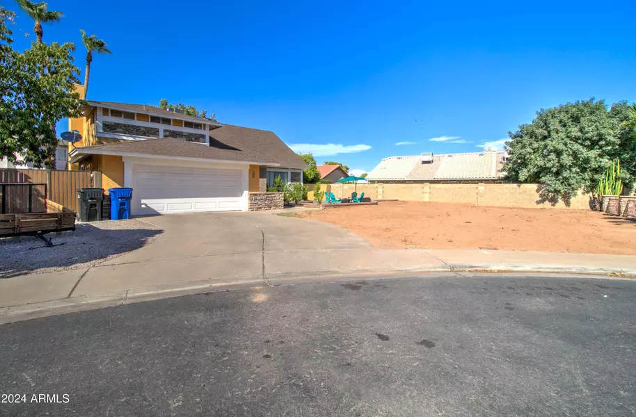 3036 E HARMONY Circle, Mesa, AZ 85204