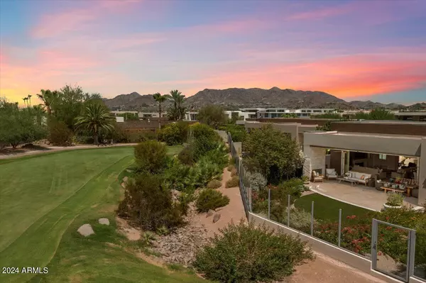 Paradise Valley, AZ 85253,5569 E VALLEY VISTA Lane